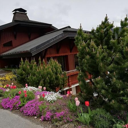 Chambres En Chalet Petit Dejeuner Inclus La Cote d'Arbroz Exterior photo