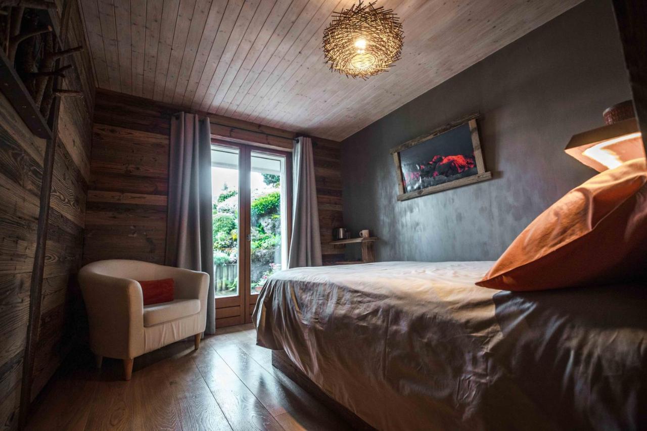 Chambres En Chalet Petit Dejeuner Inclus La Cote d'Arbroz Exterior photo