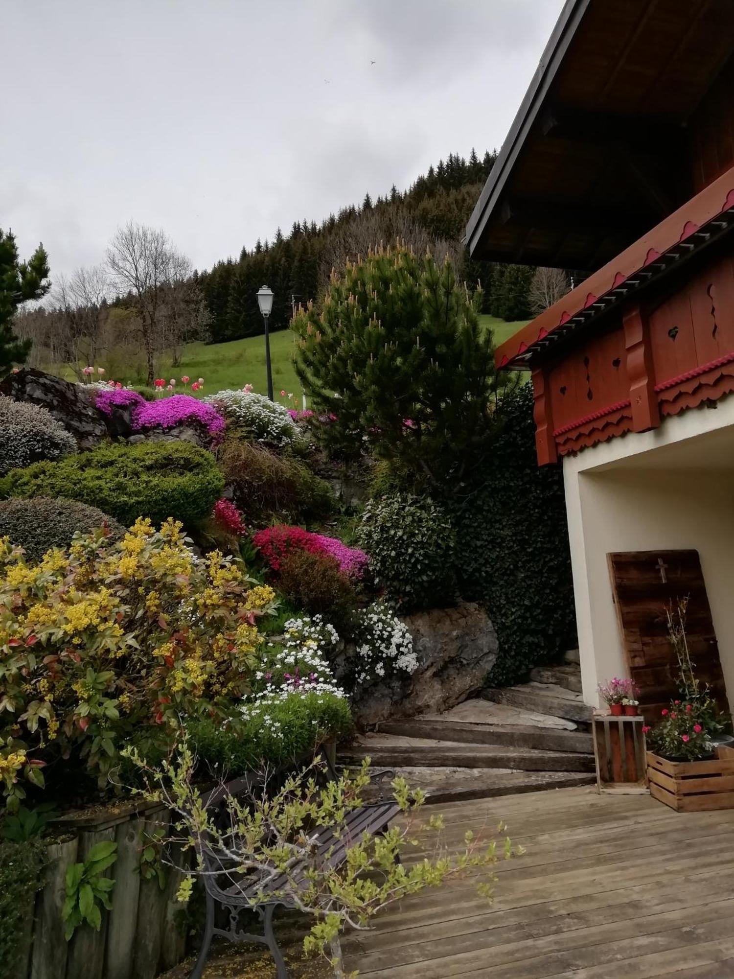 Chambres En Chalet Petit Dejeuner Inclus La Cote d'Arbroz Exterior photo